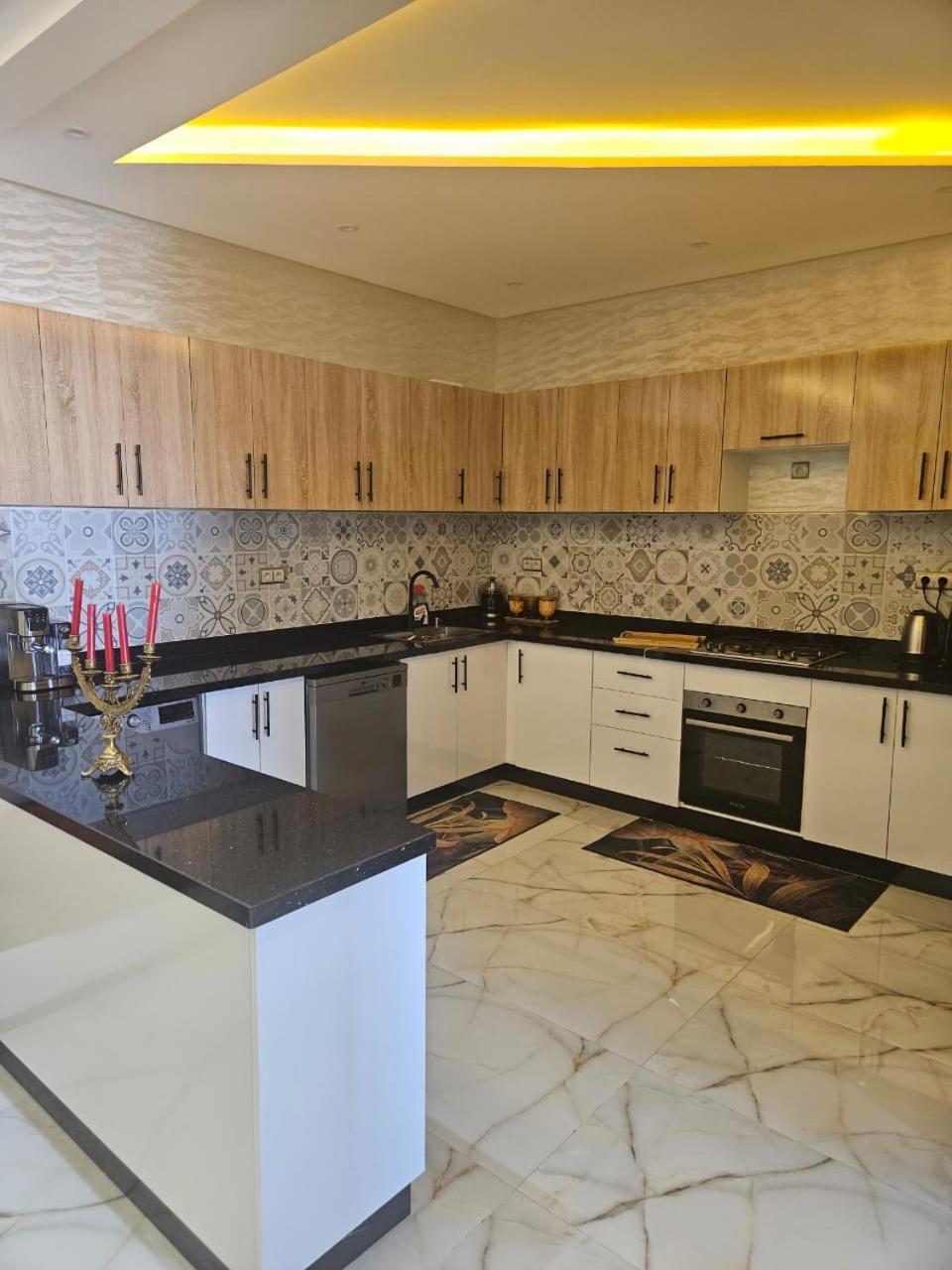 Azur Appartement As-Sawíra Exteriér fotografie